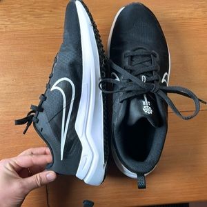 Nike Downshifter 12 - size 8 - worn once - almost perfect condition